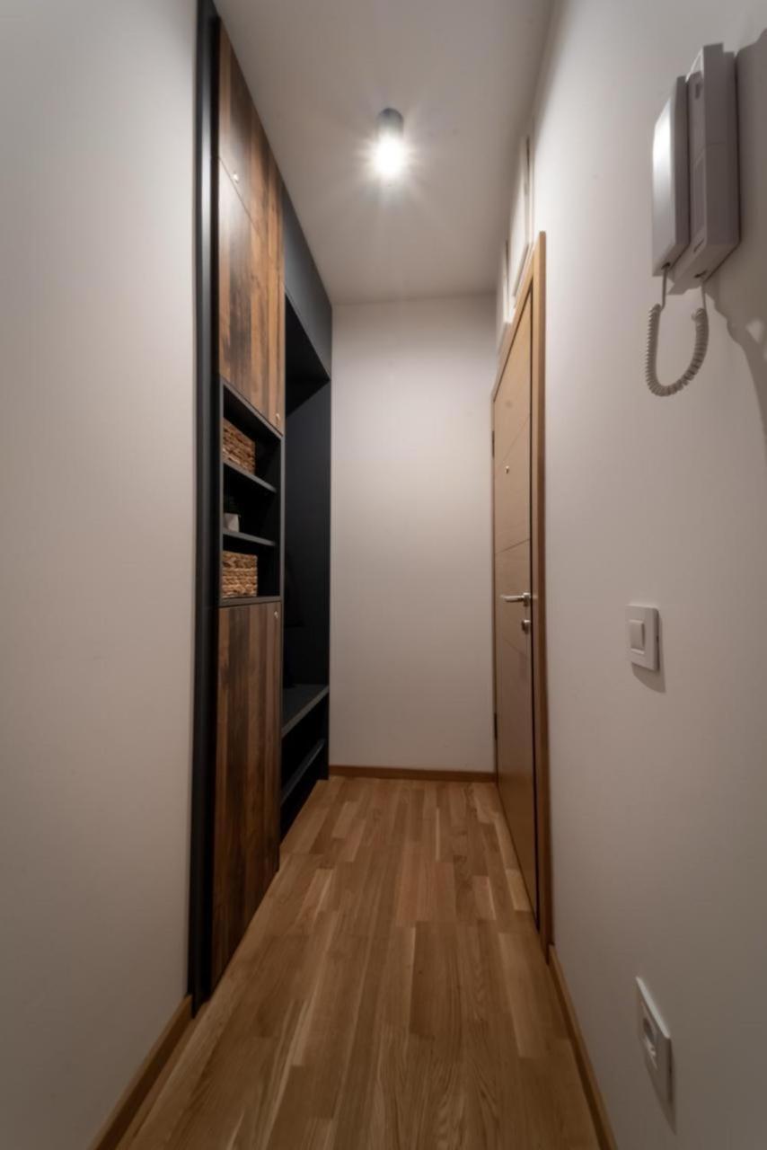 Blackwood Apartment